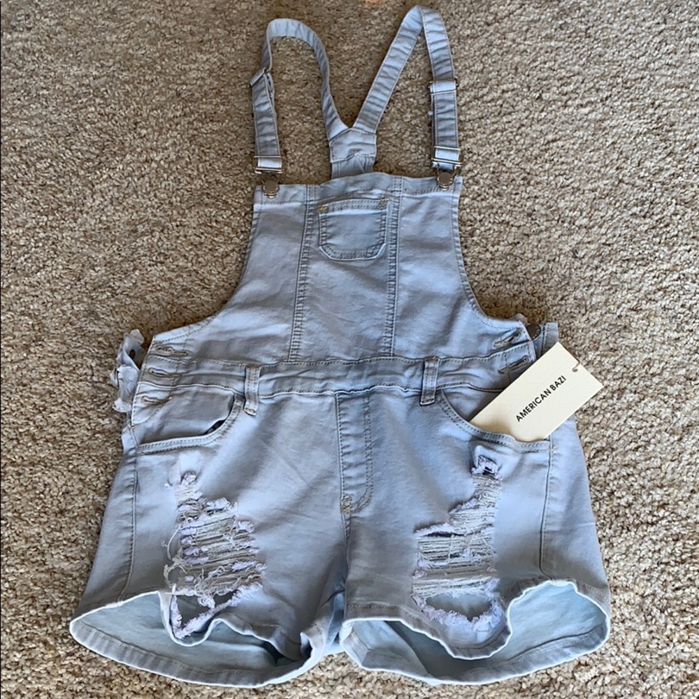 Overall shorts